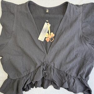 Elegant BLACK Vneck Ruffled Blouse